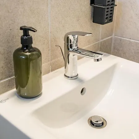 Downtown W Jacuzzi&terrace Parkview V3 Apartment *
