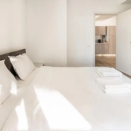 Downtown W Jacuzzi&terrace Parkview V3 Apartment