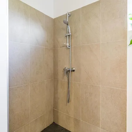 Apartment Downtown W Jacuzzi&terrace Parkview V3 *