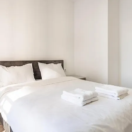 Downtown W Jacuzzi&terrace Parkview V3 *
